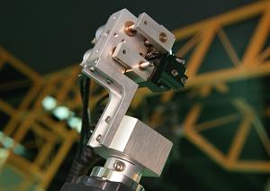 RENISHAWで最新の測定器を導入